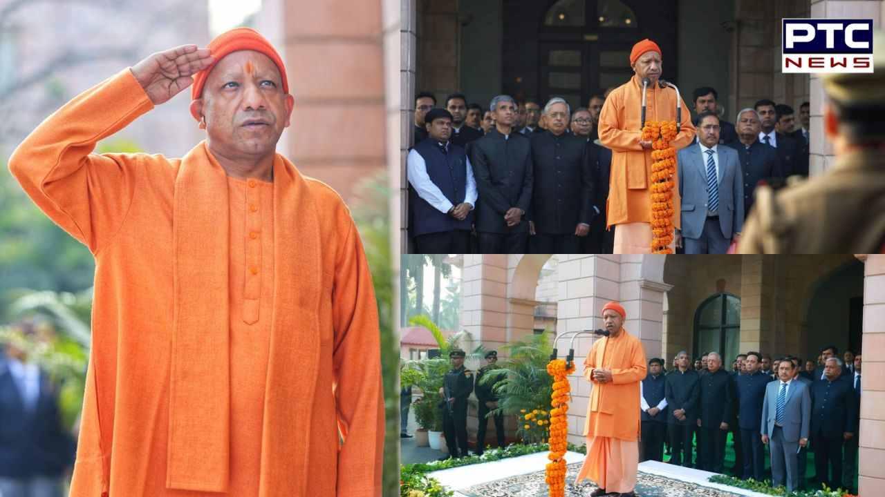 मुख्यमंत्री योगी आदित्यनाथ ने 77वें गणतंत्र दिवस पर अपने आवास पर झंडा फहराया, प्रदेशवासियों को दी शुभकामना
