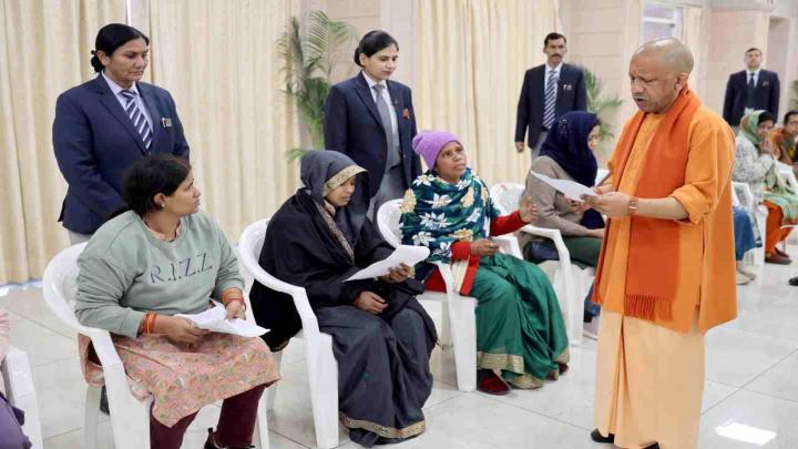 अवैध कब्जा बर्दाश्त नहीं, दोषियों पर निरंतर करें कड़ी कार्रवाईः मुख्यमंत्री