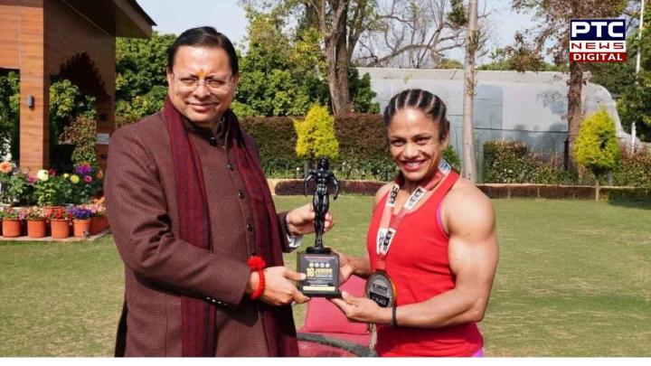 बॉडी बिल्डिंग में उल्लेखनीय उपलब्धियों के लिए प्रतिभा थपलियाल को सीएम धामी ने किया सम्मानित
